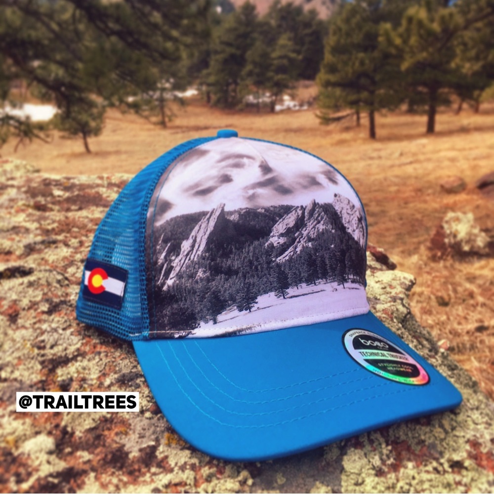 ✨NEW✨Boco Gear Trucker Hat with black & white photo of the Boulder Flatirons - Picture 2 of 12